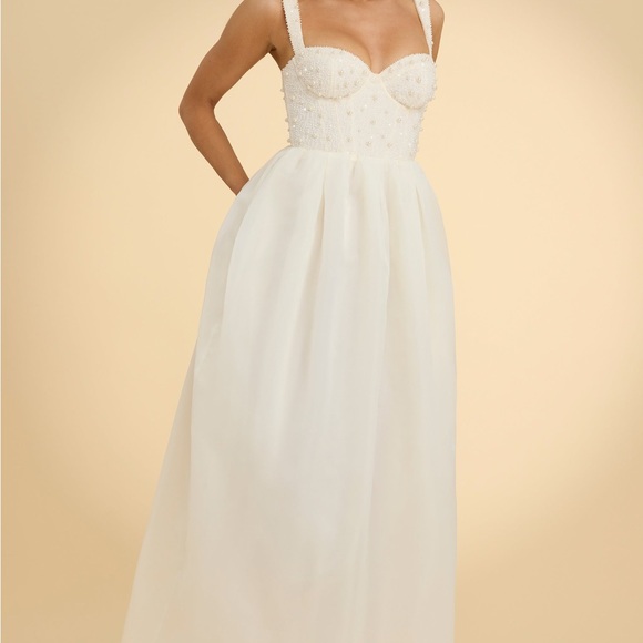 Oh Polly Dresses & Skirts - OH POLLY | White dress🤍